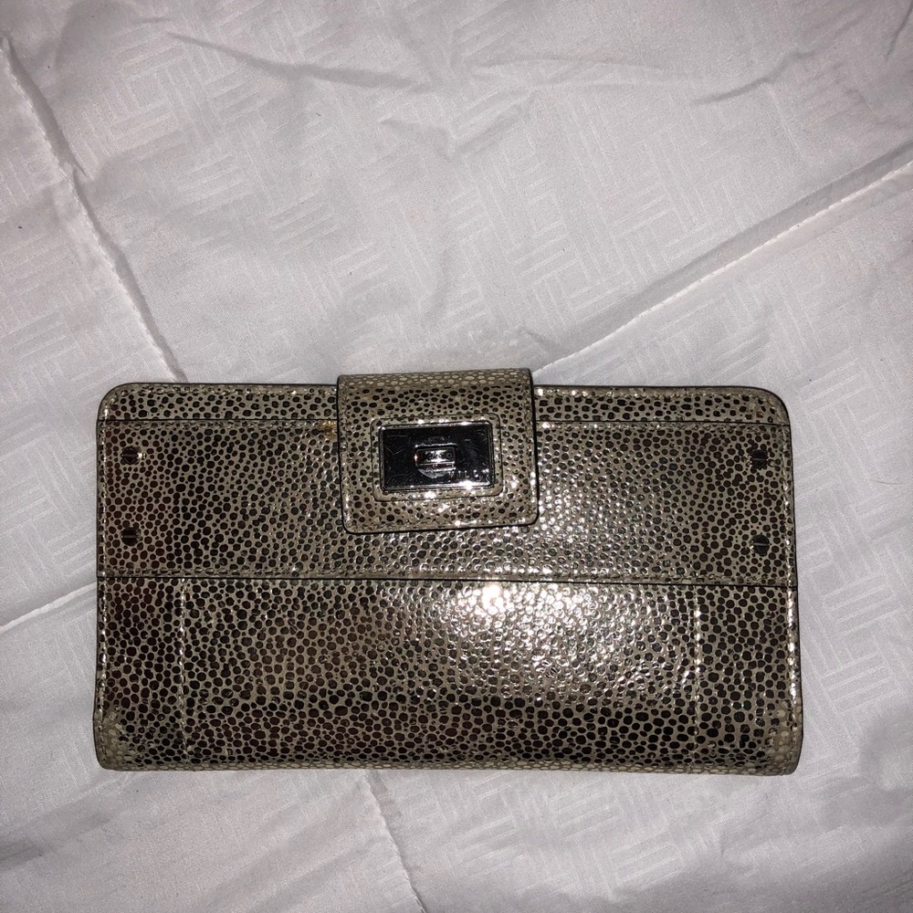 Milly gold wallet
